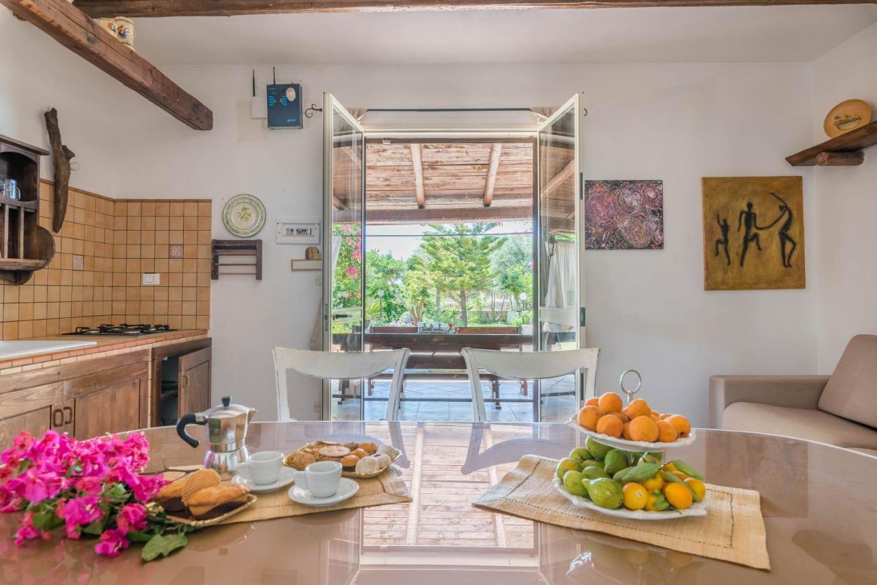 Il Trullo Di Martino Villa Ostuni Luaran gambar