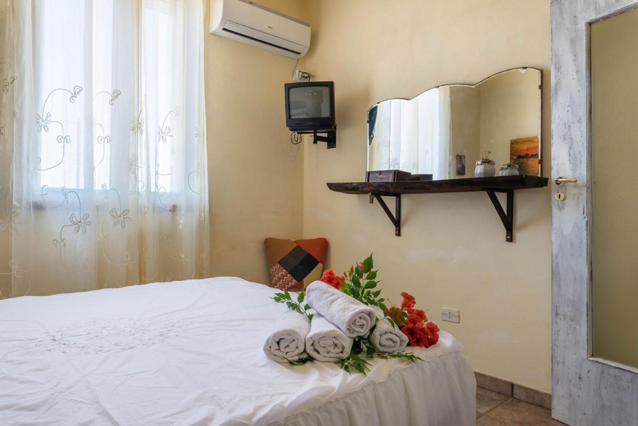 Il Trullo Di Martino Villa Ostuni Luaran gambar