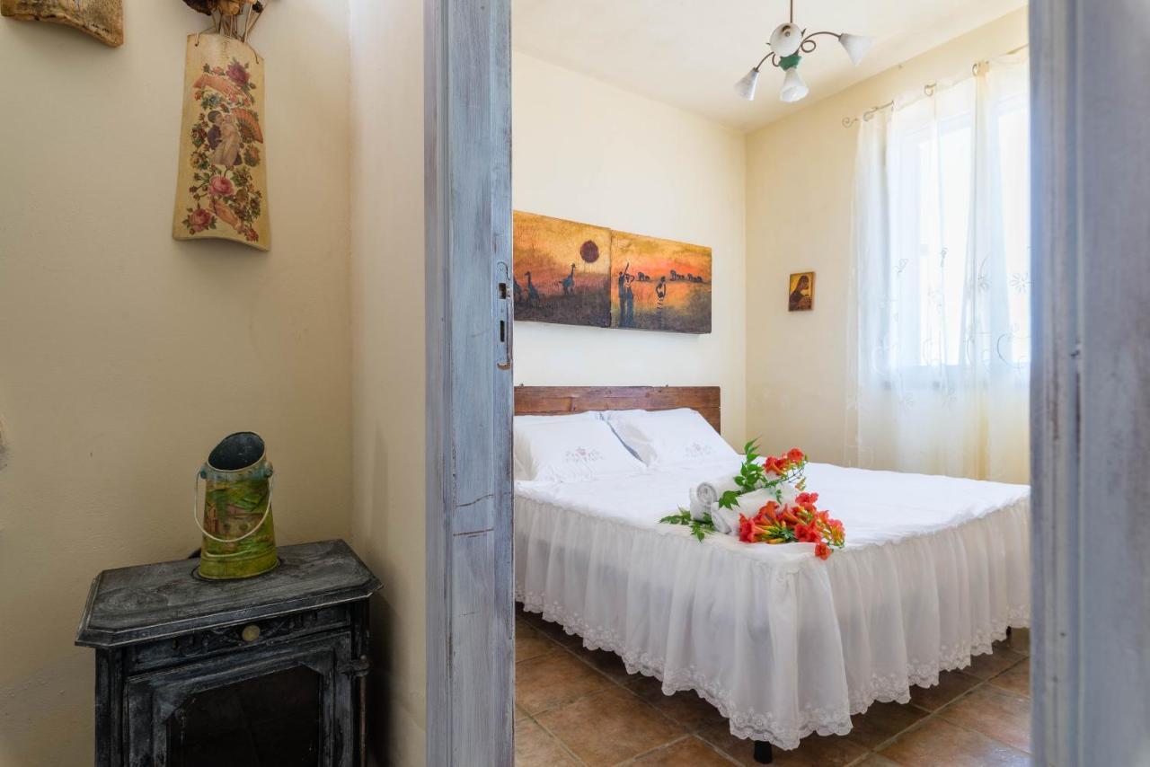 Il Trullo Di Martino Villa Ostuni Luaran gambar