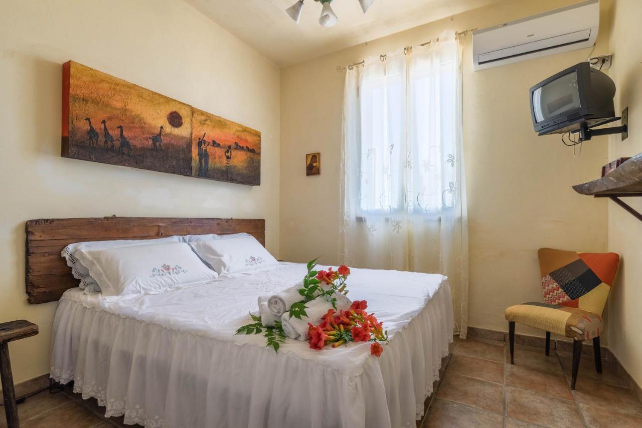 Il Trullo Di Martino Villa Ostuni Luaran gambar